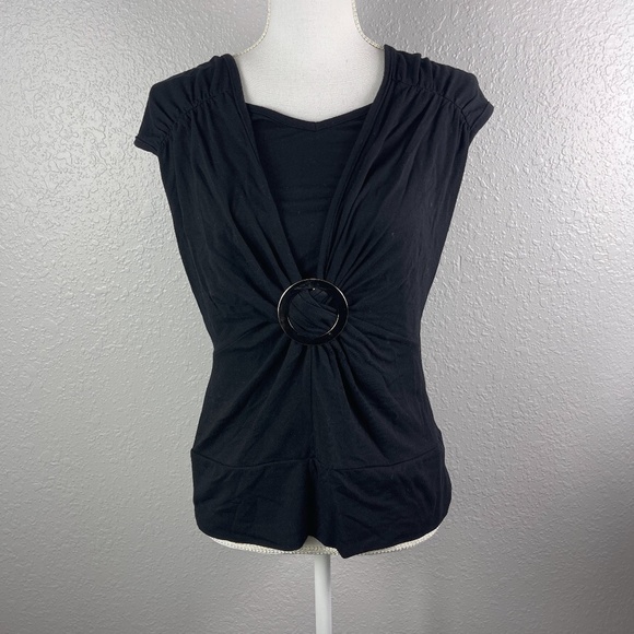 Black top‎ with metal detail - Picture 1 of 9